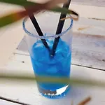 Отель Caravel