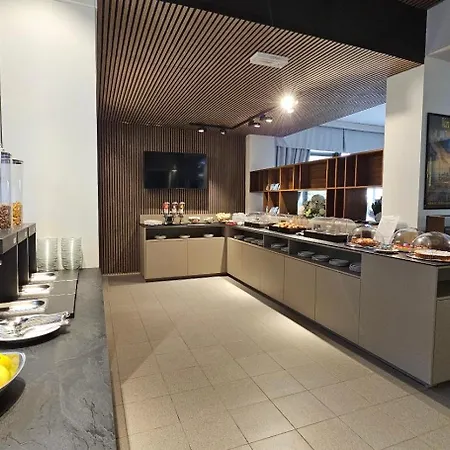 Hotell Caravel Marotta