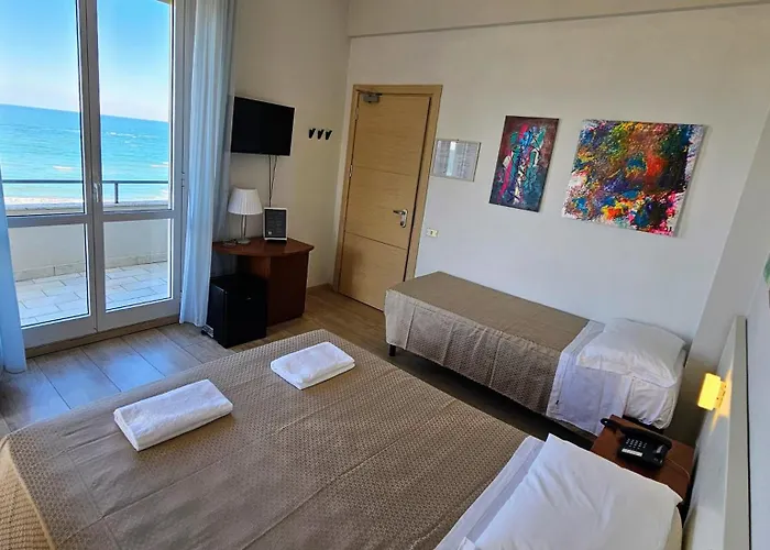 Caravel Hotel Marotta